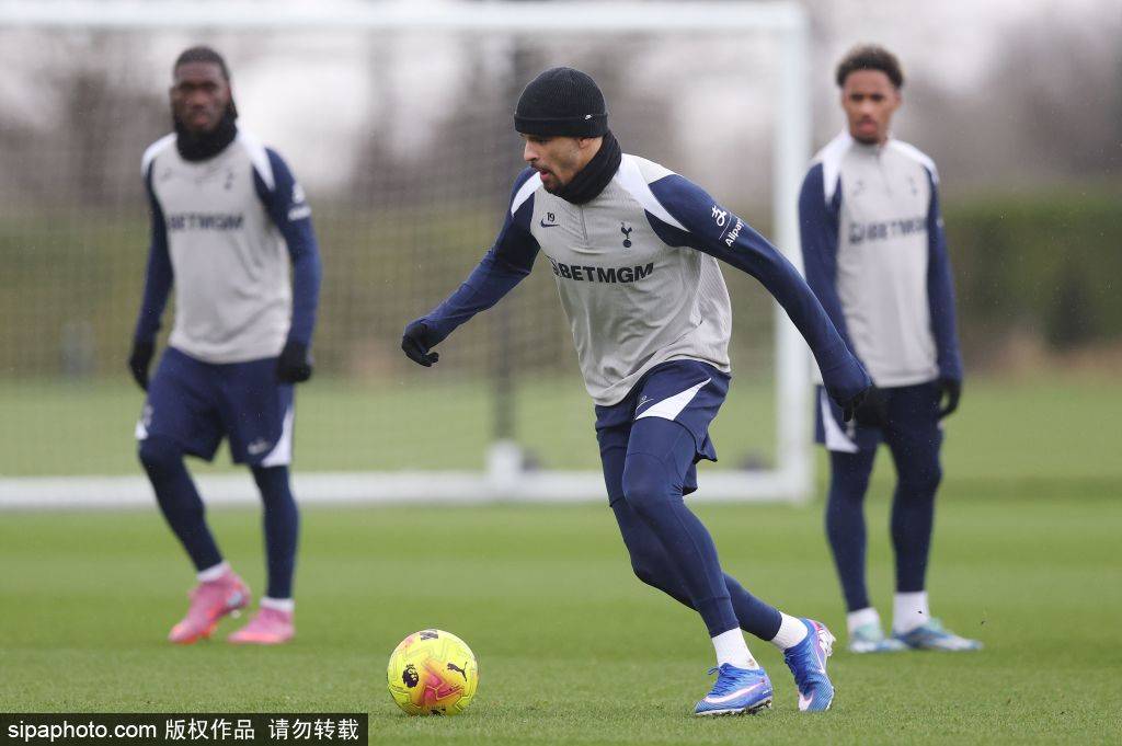 英超球队热刺训练备战比赛